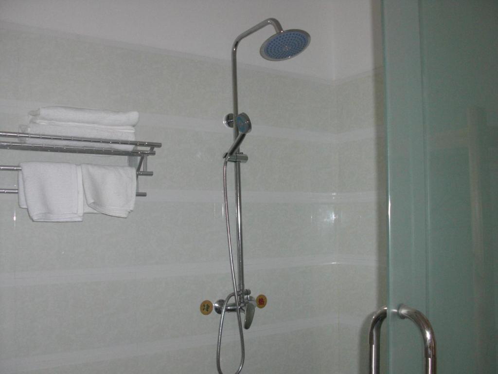 Huanggong Garden Hotel Yangshuo Room photo